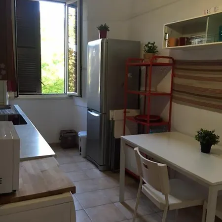 San Lorenzo Charming شقة